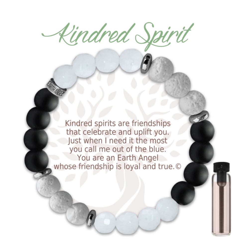 Earth Angel Bracelet
Kindred Spirit Aromatherapy Beaded Bracelet oil inc…